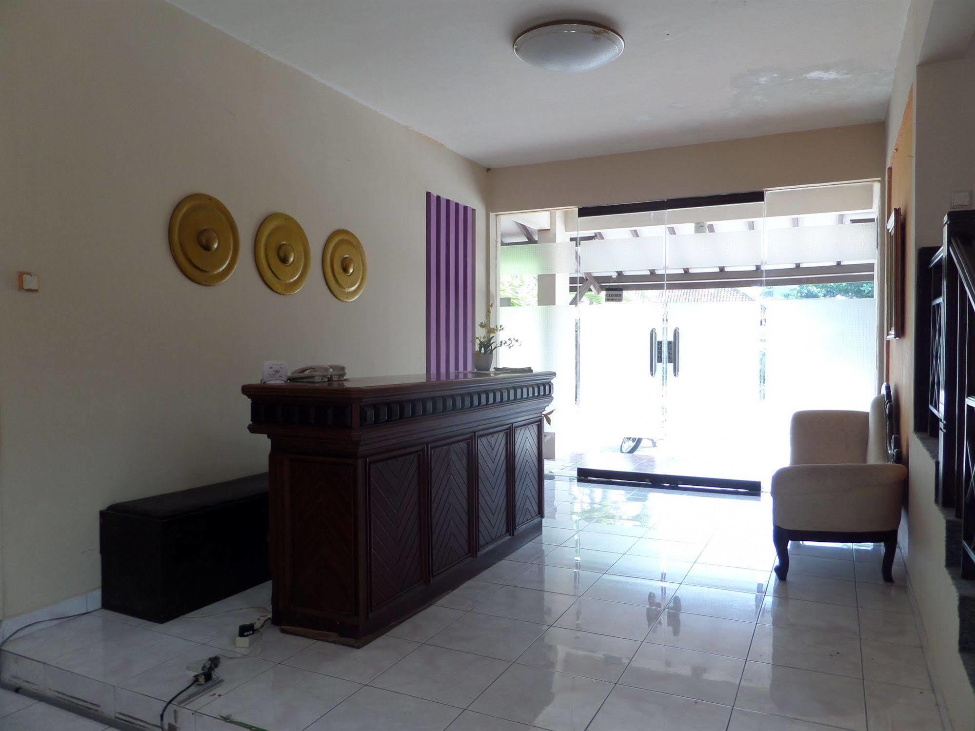 מלון יוגיאקרטה Oyo 201 Emdi House Timoho מראה חיצוני תמונה