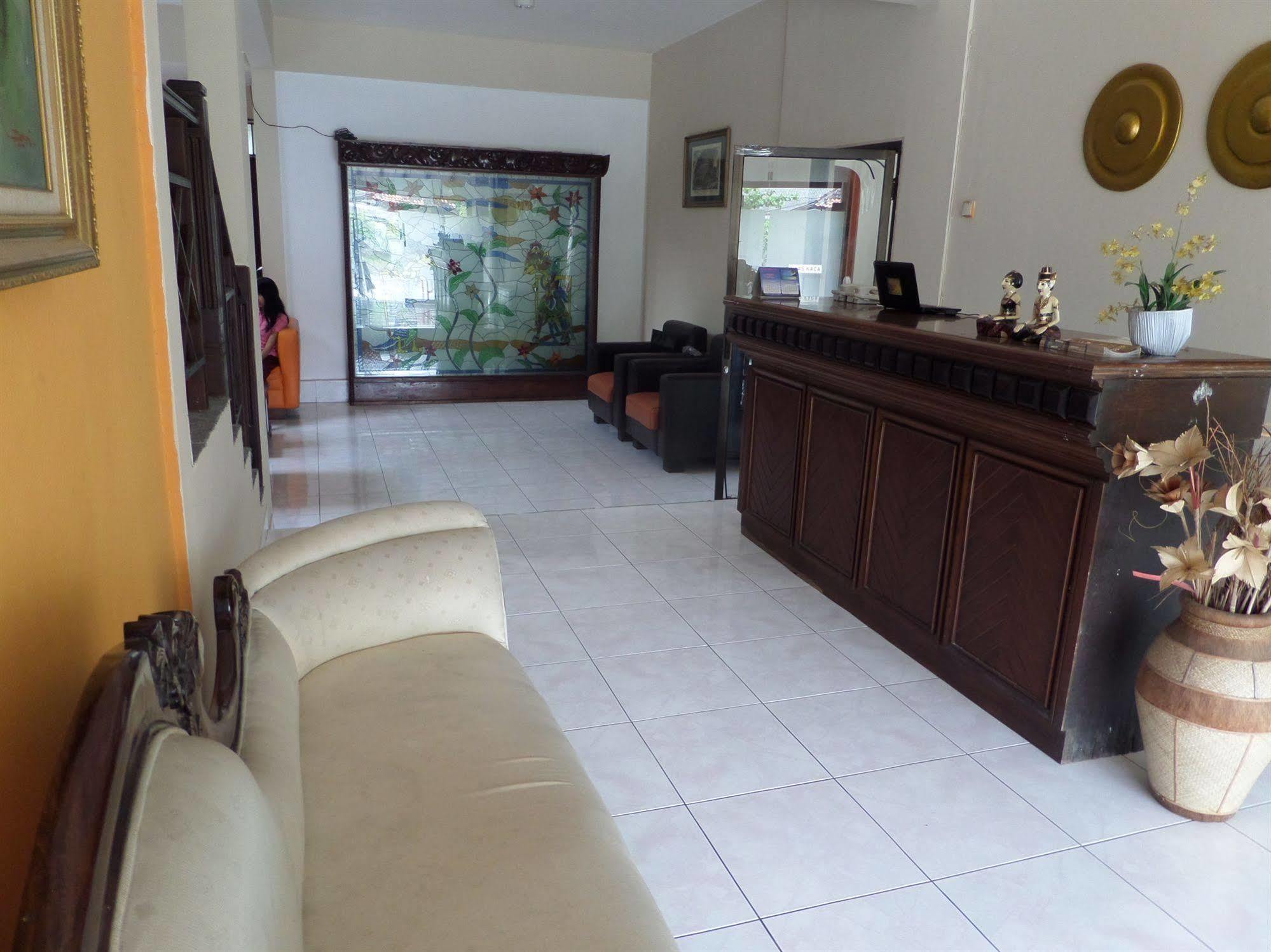 מלון יוגיאקרטה Oyo 201 Emdi House Timoho מראה חיצוני תמונה